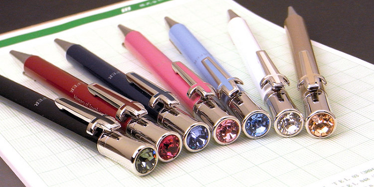 ケーファーボールペン　スワロフスキバージョンをプレゼント！