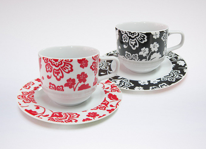 スタッキングコーヒーC&Sにイニシャルを入れてプレゼント。