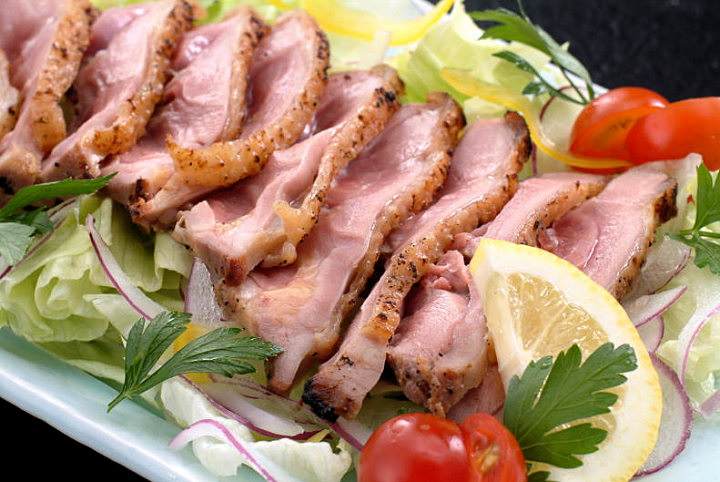 名古屋コーチン霜降りもも肉たたき　ペアでプレゼント！